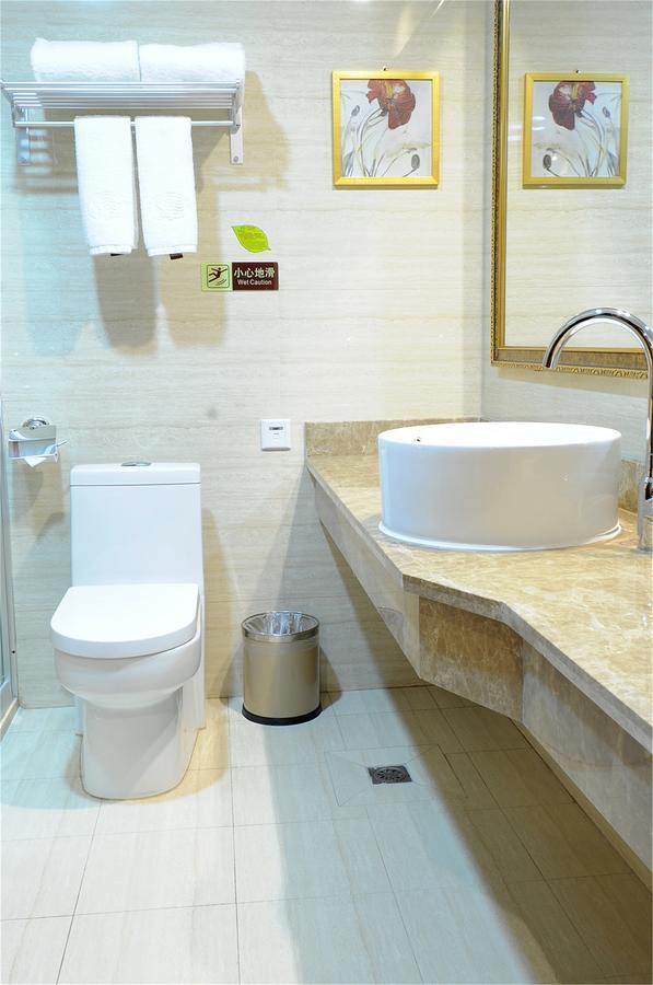 Vienna International Hotel Shanghai Baoshan Pangu Road Esterno foto