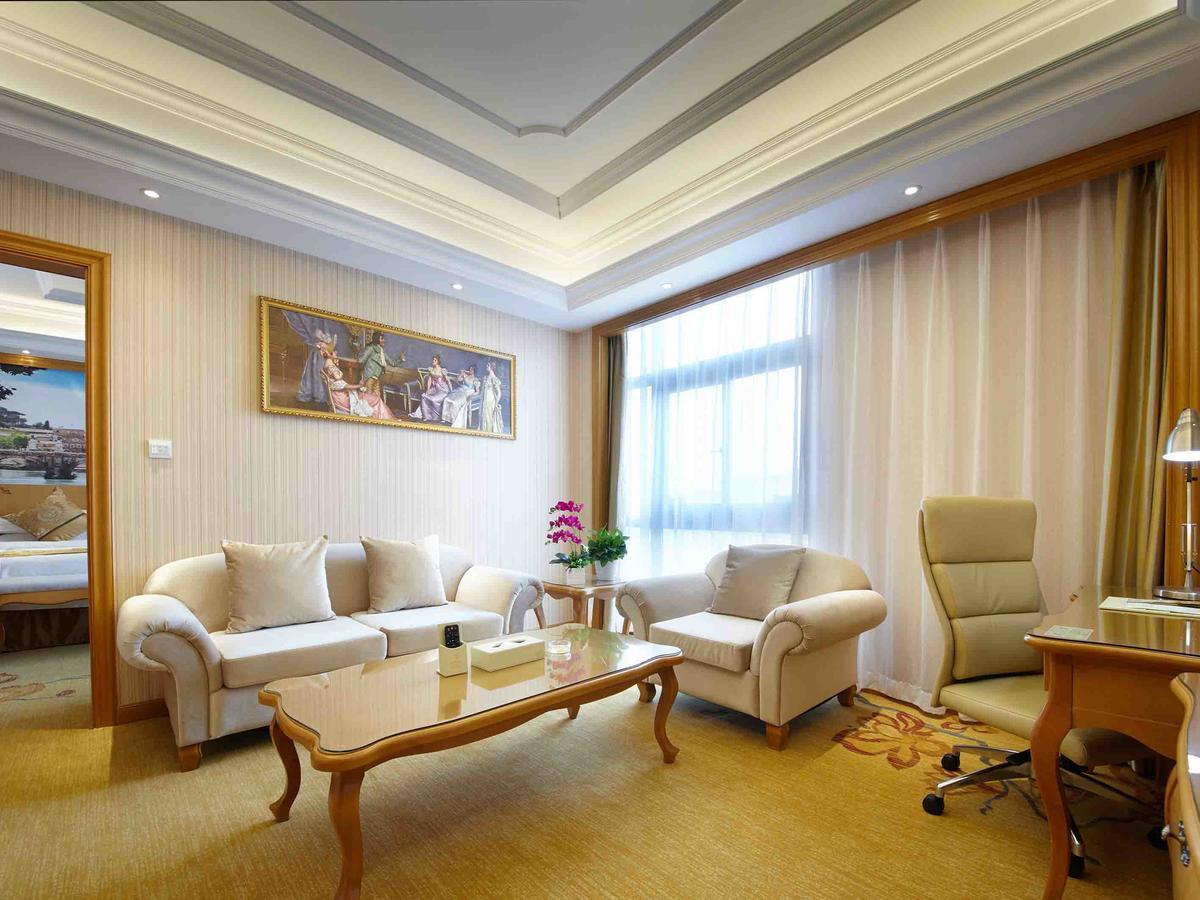 Vienna International Hotel Shanghai Baoshan Pangu Road Esterno foto