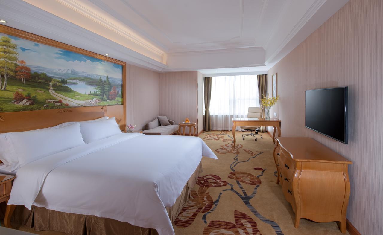 Vienna International Hotel Shanghai Baoshan Pangu Road Esterno foto